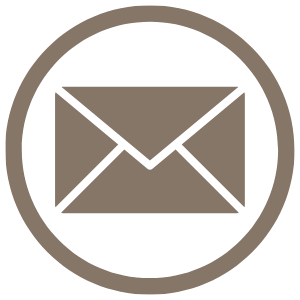 contacter par email